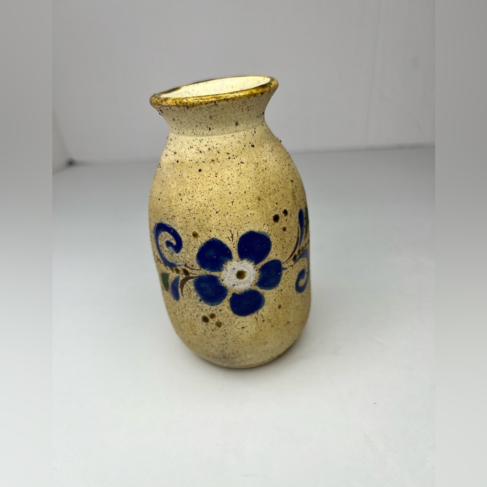 Hand Painted Tonala Floral Pottery Blue Flower‎ Gold Rim Mexico Vase 4”